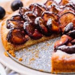 Tarte briochée aux prunes