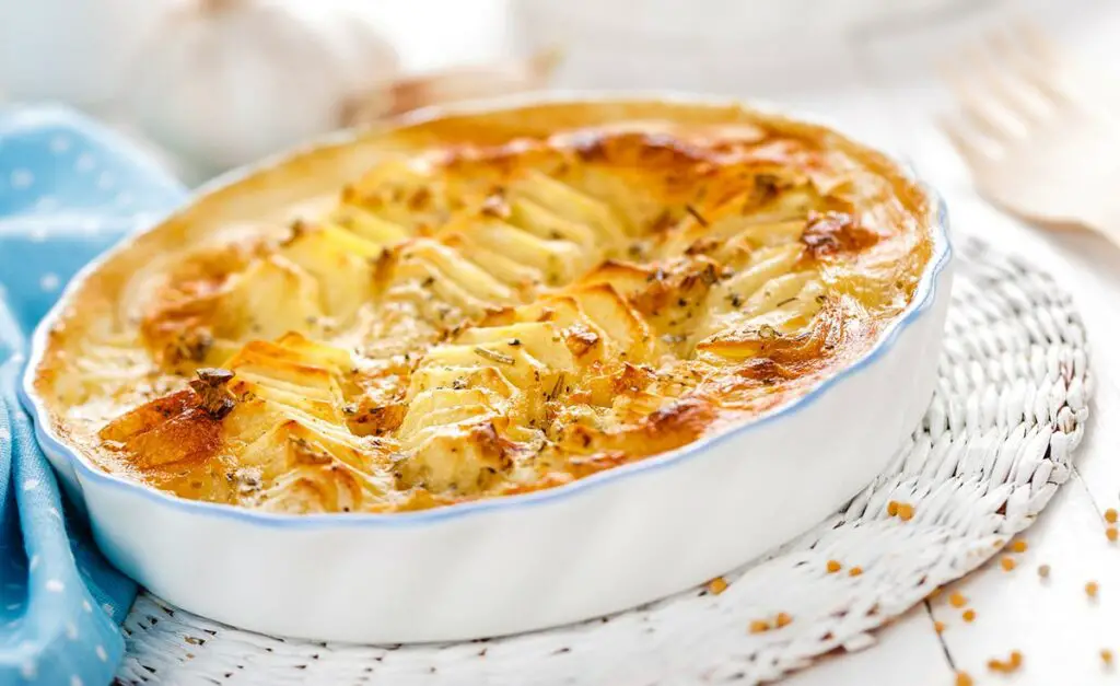 Gratin de pommes de terre navets et carottes