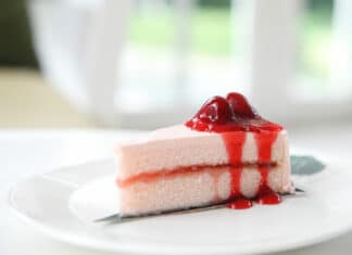 Cheesecake au coulis de fraise