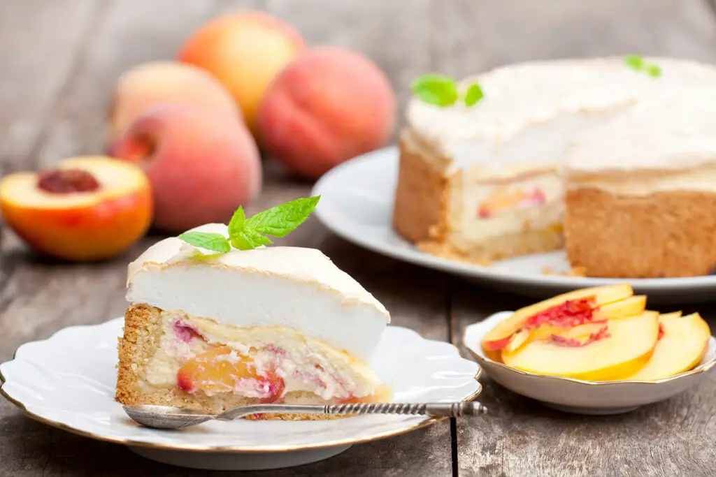 tarte à la pêche meringuée