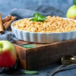 Crumble de Pomme et Raisin au Fromage Blanc