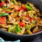 Sauté de Poulet Courgette et Légumes à la Sauce Soja